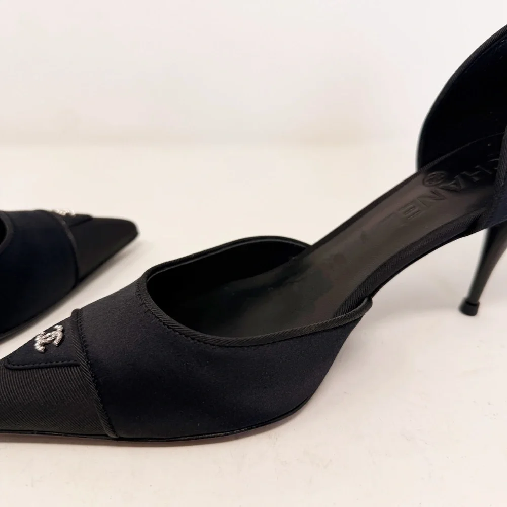 Chanel Black D’Orsay Heels Pointed Toe Kitten Heel Pumps with Silver CC Logo 41 - Picture 9 of 16
